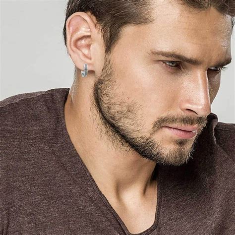 boucles d'oreilles homme.